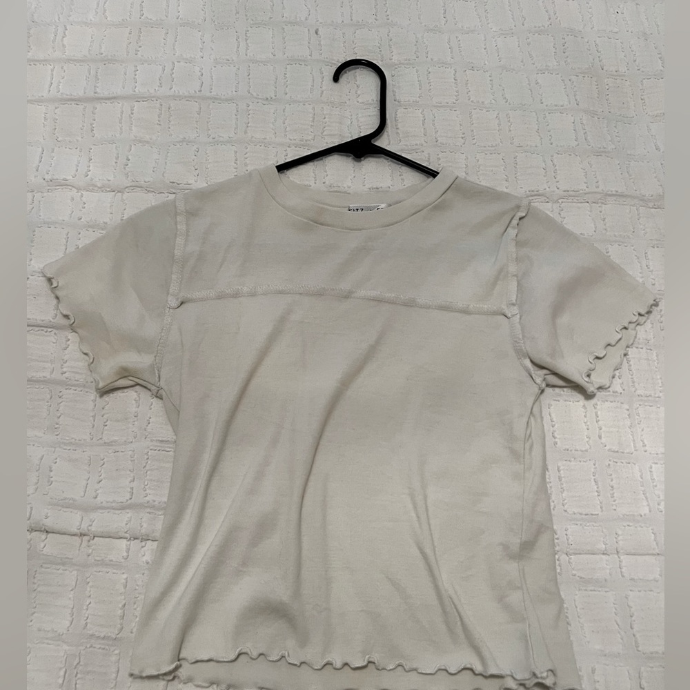 fitz + eddi white top